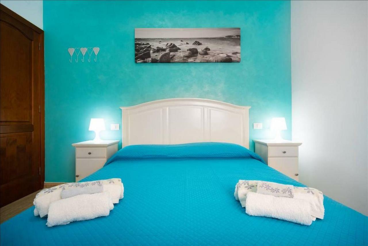 Canary House Gold เบซินดาริโอ ภายนอก รูปภาพ